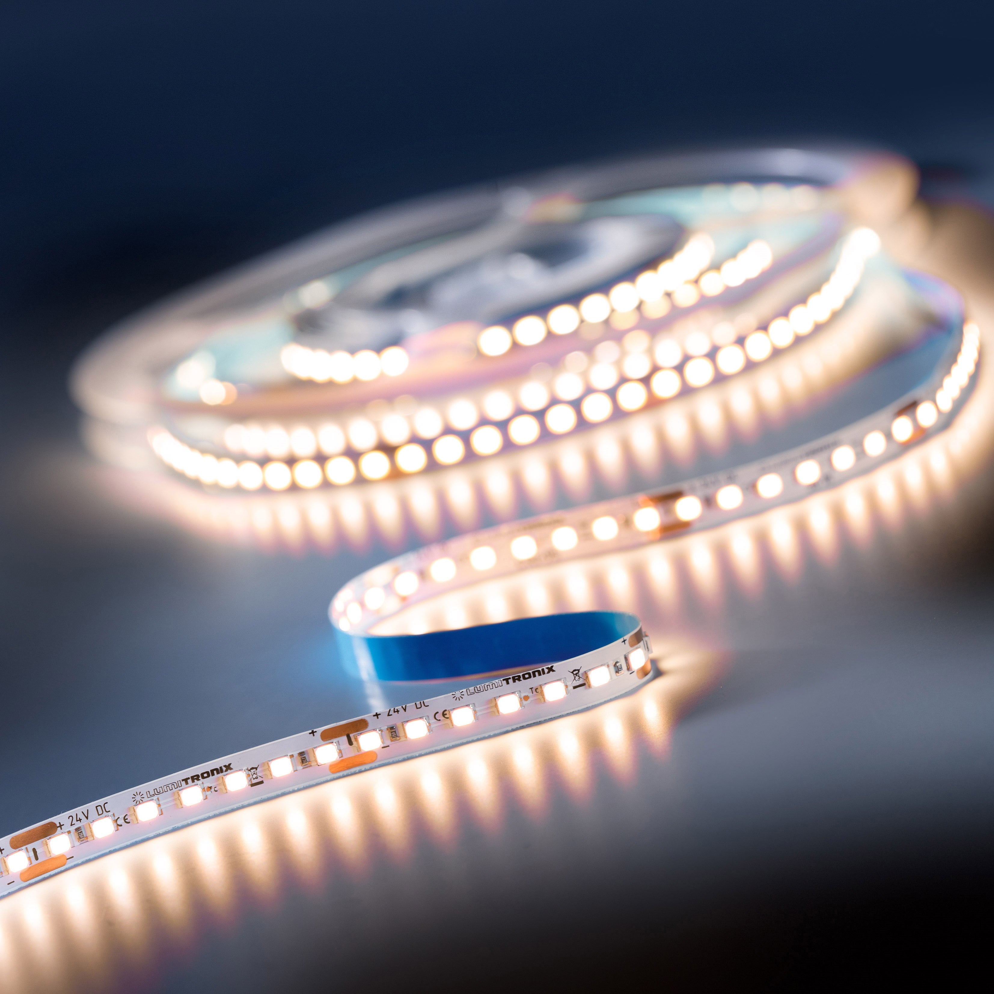 LumiFlex1095 Seoul LED Strip Cold White 5000K CRI95 4050lm 24V 36W 140 LEDs/m 5m (810 lm 7.2W/m) - view 4
