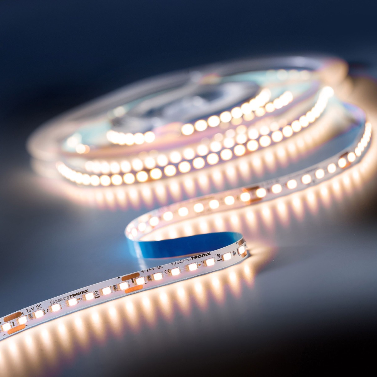 LumProtect IP67 LumiFlex1080 Seoul LED Strip warm white CRI80 3000K 4900lm 24V 140 LEDs/m 5m reel (980lm/m 7.2W/m)  