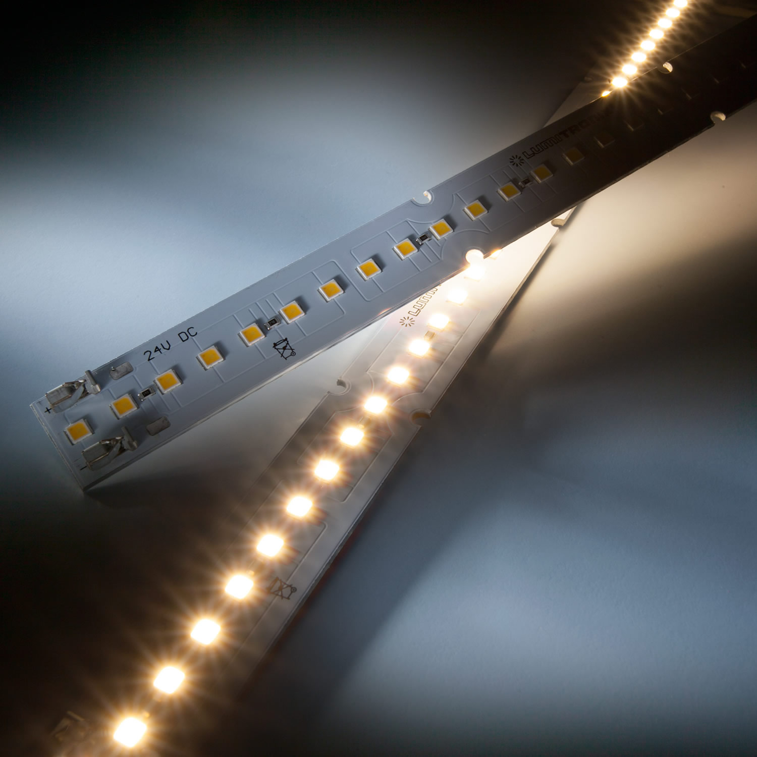 Maxline 35 Nichia LED Strip warm white 3000K 1040lm 24V 35 LEDs 28cm module (3715lm/m 30W/m)