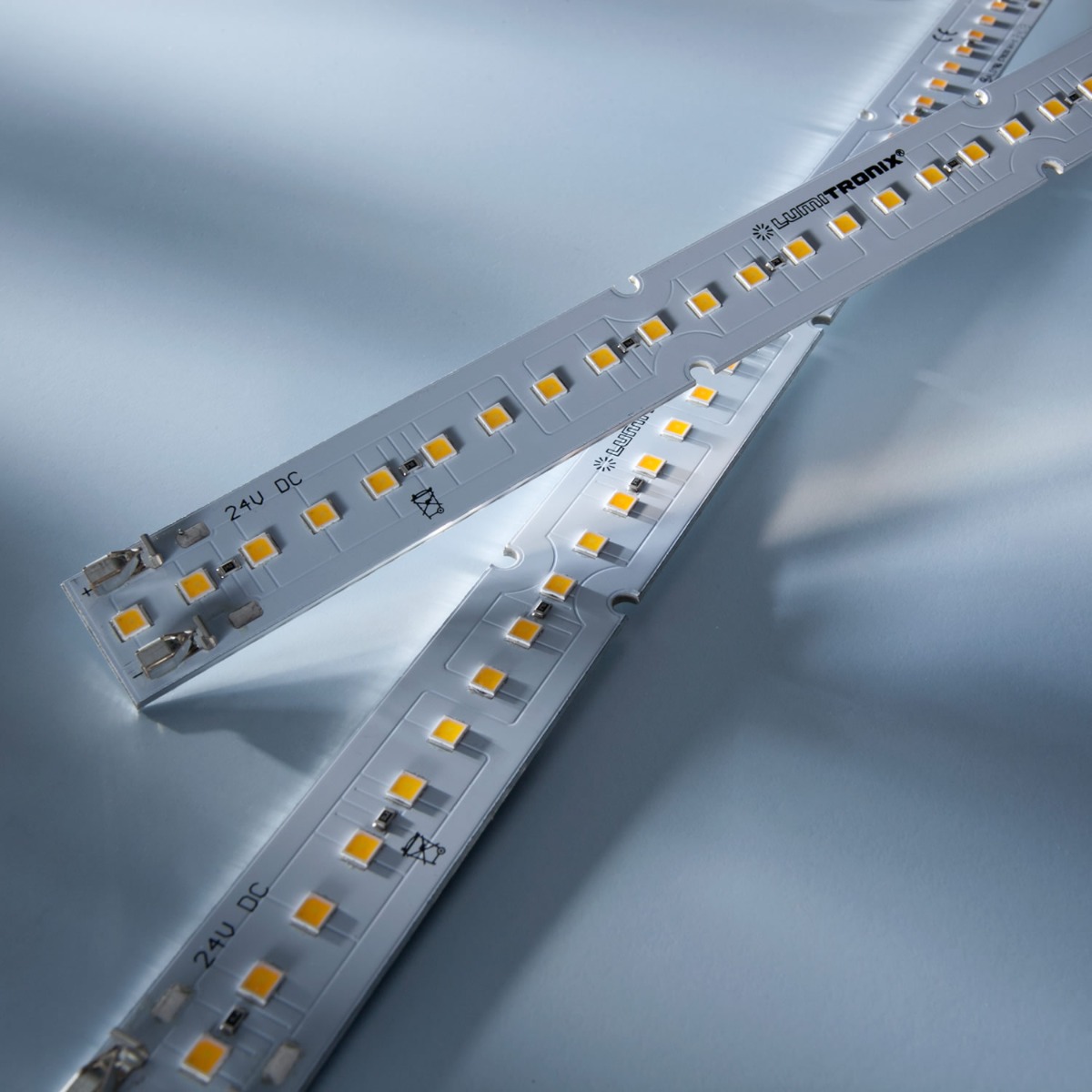 MaxLine-35 Configurable Nichia LED Strip white CRI 70-99 1800-7800K 35 LEDs 28cm (up to 5000lm/m)