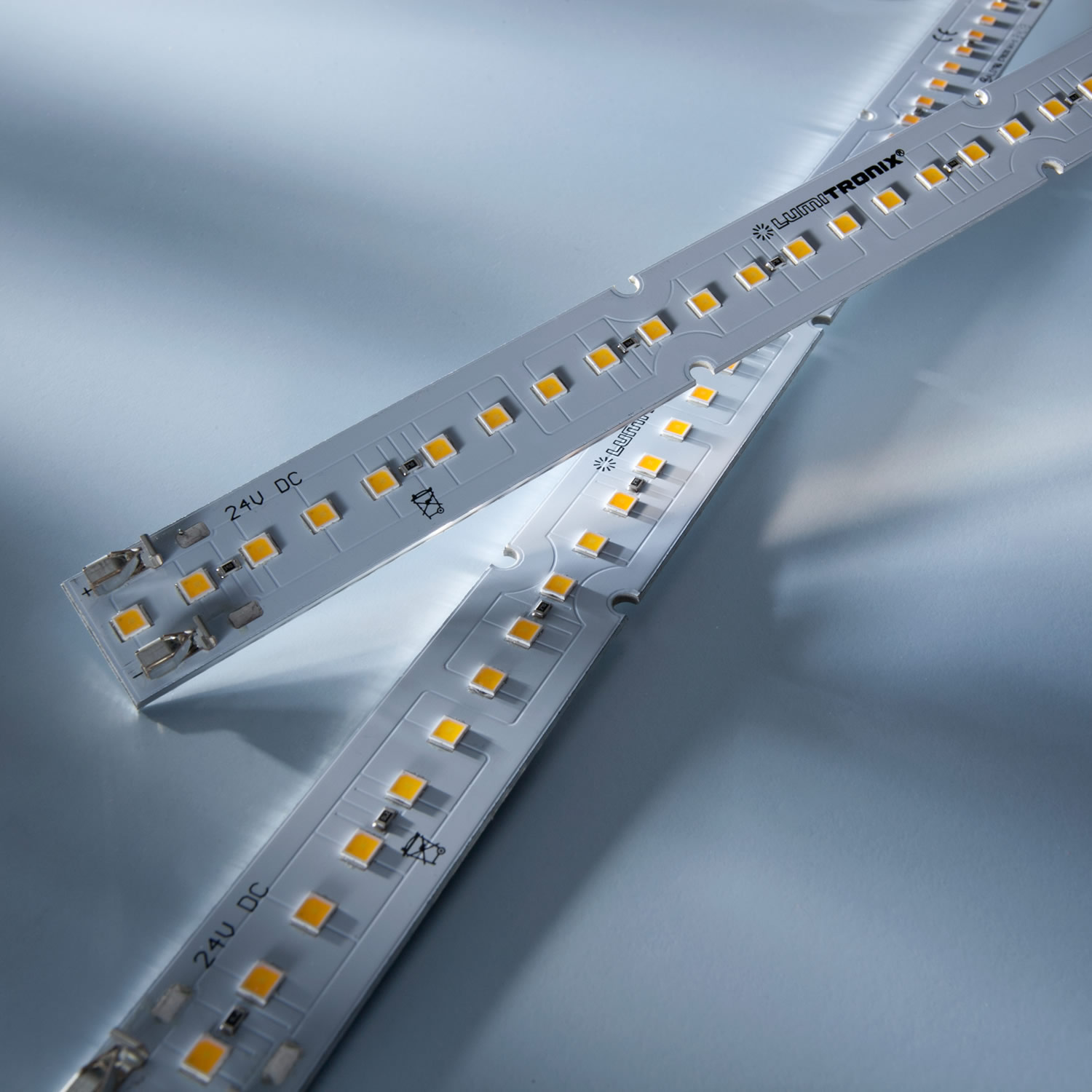 Maxline-35-4080 Nichia LED Strip pure white 4000K 1090lm 350mA 35 LEDs 28cm module (3893lm/m 25W/m)