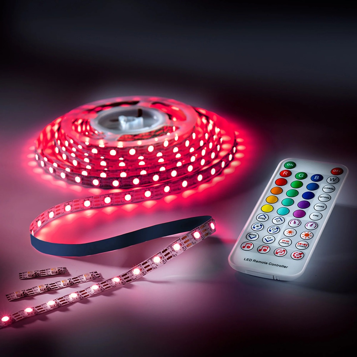 iFlex-RGBW-1080 LED Strip RGB-White CRI80 3000K 1180lm 5V 60 individually controllable LEDs/m 5m reel
