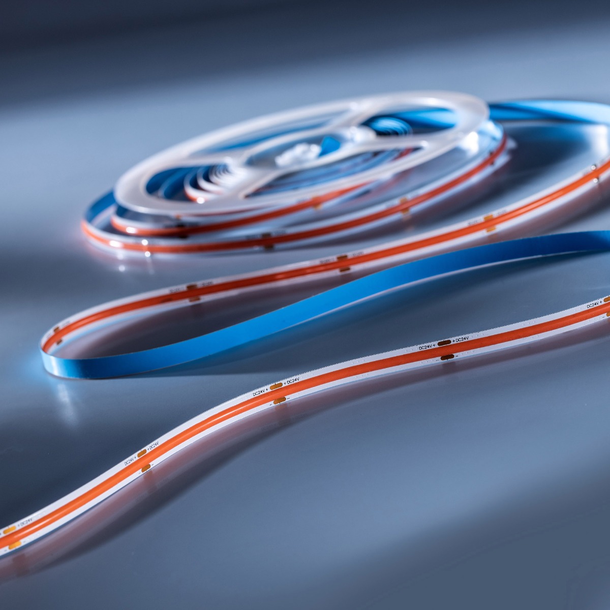 LumiFlex COB LED Strip with continuous light Red 626nm 1875lm 24V 5m roll (375lm/m and 11.7W/m)