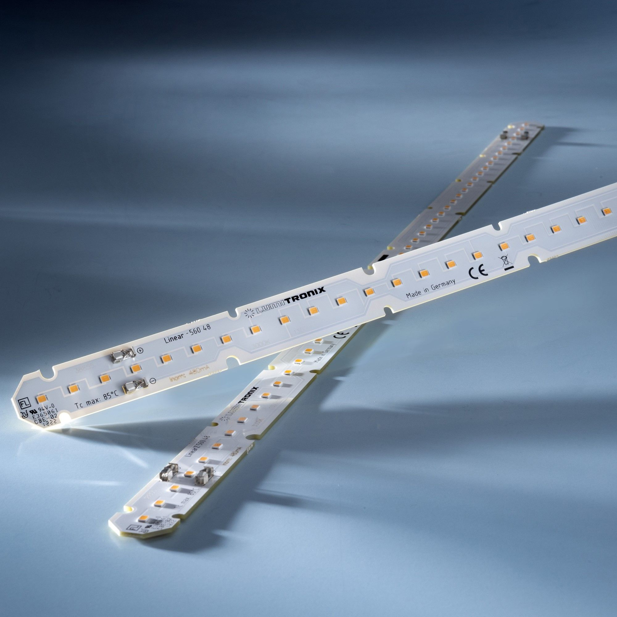 LumiBar-56-3098+ Toshiba-SSC LED Strip Sunlike full spectrum CRI98 warm white 3000K 1280lm 700mA 16V 48 LEDs 56cm module (2285lm/m 21W/m)