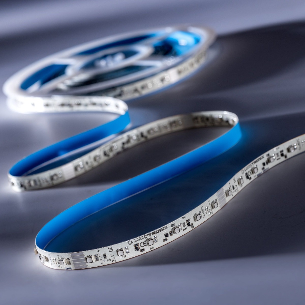 LumiFlex-RGB-2080 Osram LED Strip RGB 2900lm 24V 60 LEDs/m 5m reel (max 580lm/m 11.2W/m)