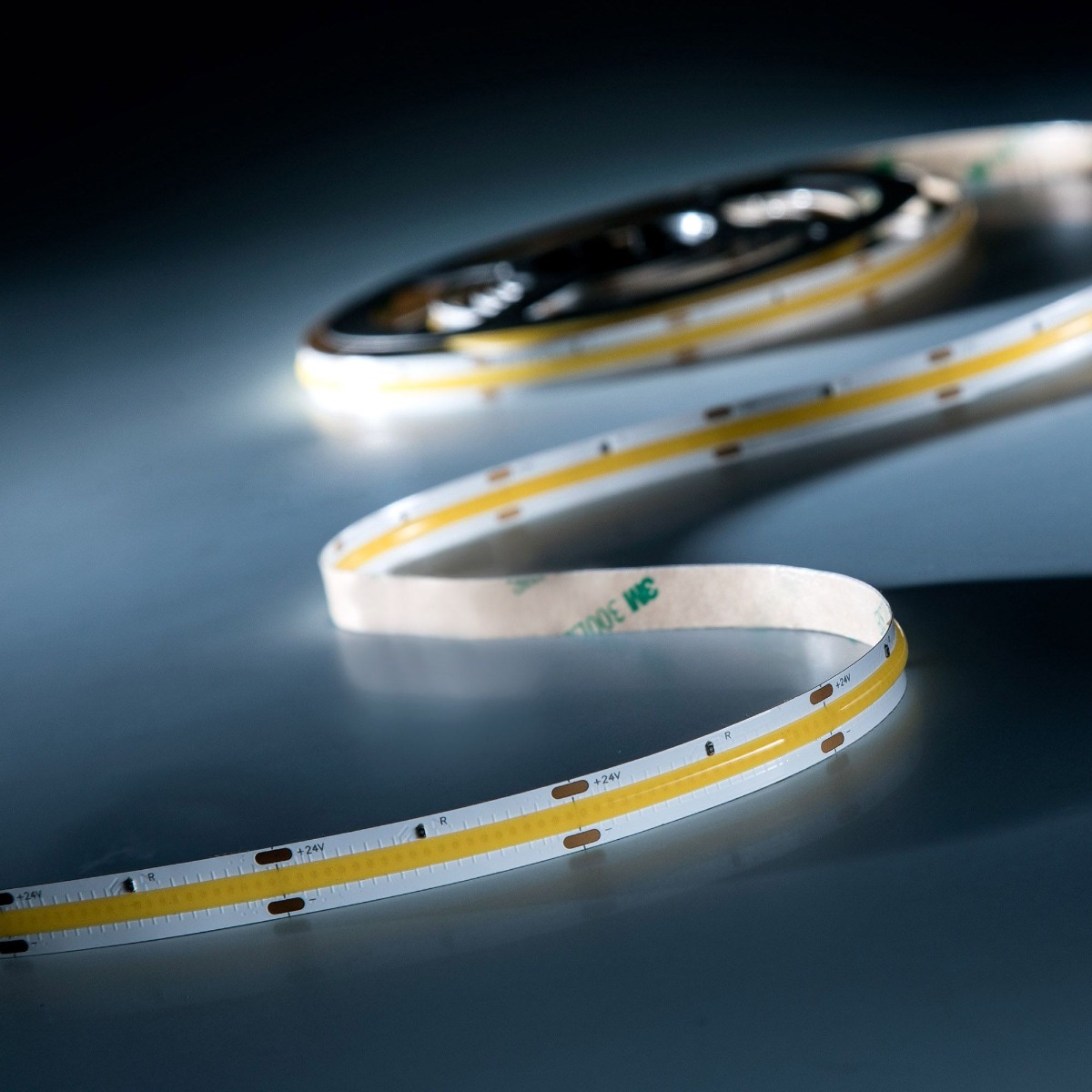 LumiFlex1080 COB LED Strip with continuous light pure white CRI90 4000K 4500lm 24V 5m reel (900lm/m 9W/m)