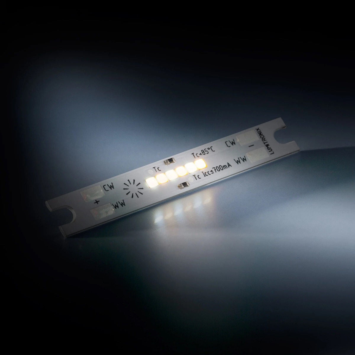 SmartArray-L6-TW Configurable  Nichia CSP LED Module 2 channel, TW, Dynasolis, Two Color, 6 LEDs, 50x7mm, Made in Germany (up to 675lm)