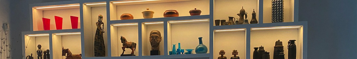A European homeowner sought to showcase their private collection of statues, pottery, and art glass using the most natural and accurate lighting possible. To achieve this, they chose Lumistrips LumiFlex3098+ SunLike LED strips, which provided a uniform sp